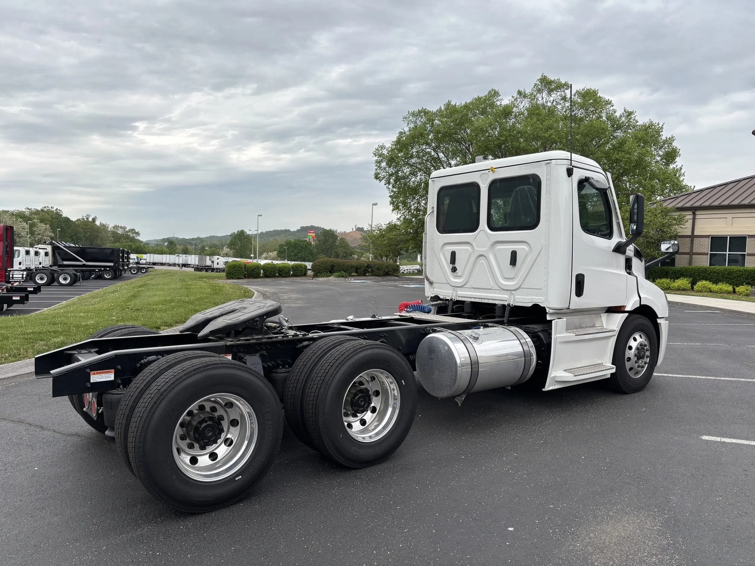 2026 Freightliner Cascadia — photo 5