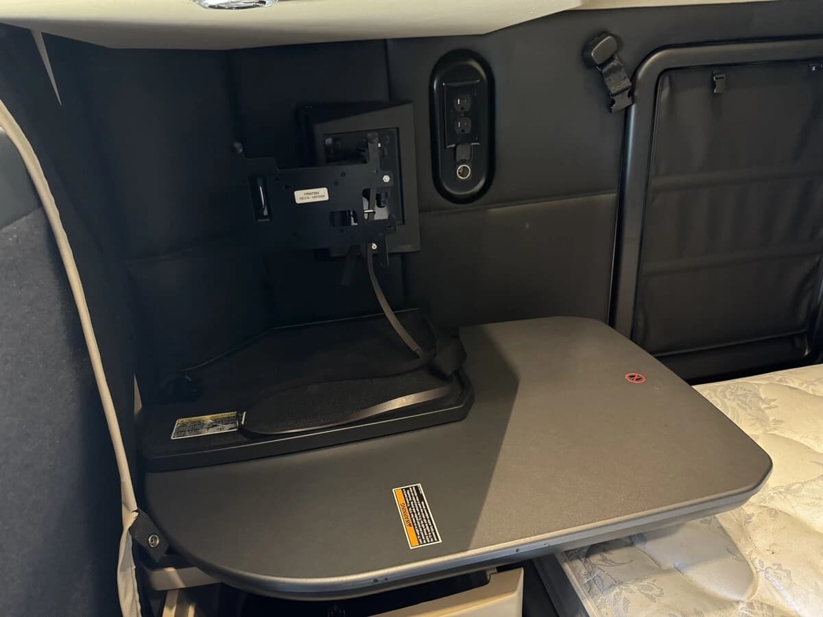 2023 Kenworth T680 — photo 32