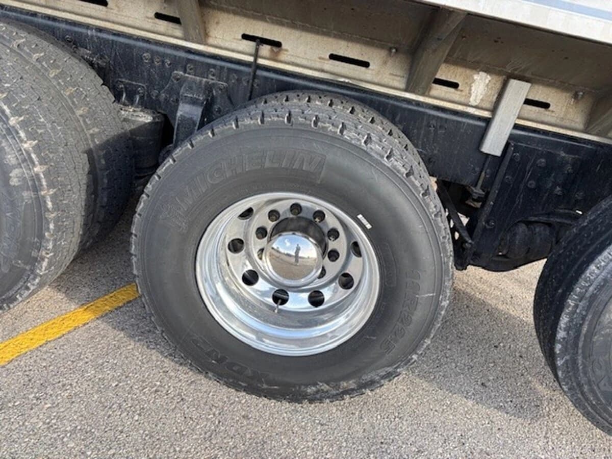 2025 Western Star 49X — photo 12