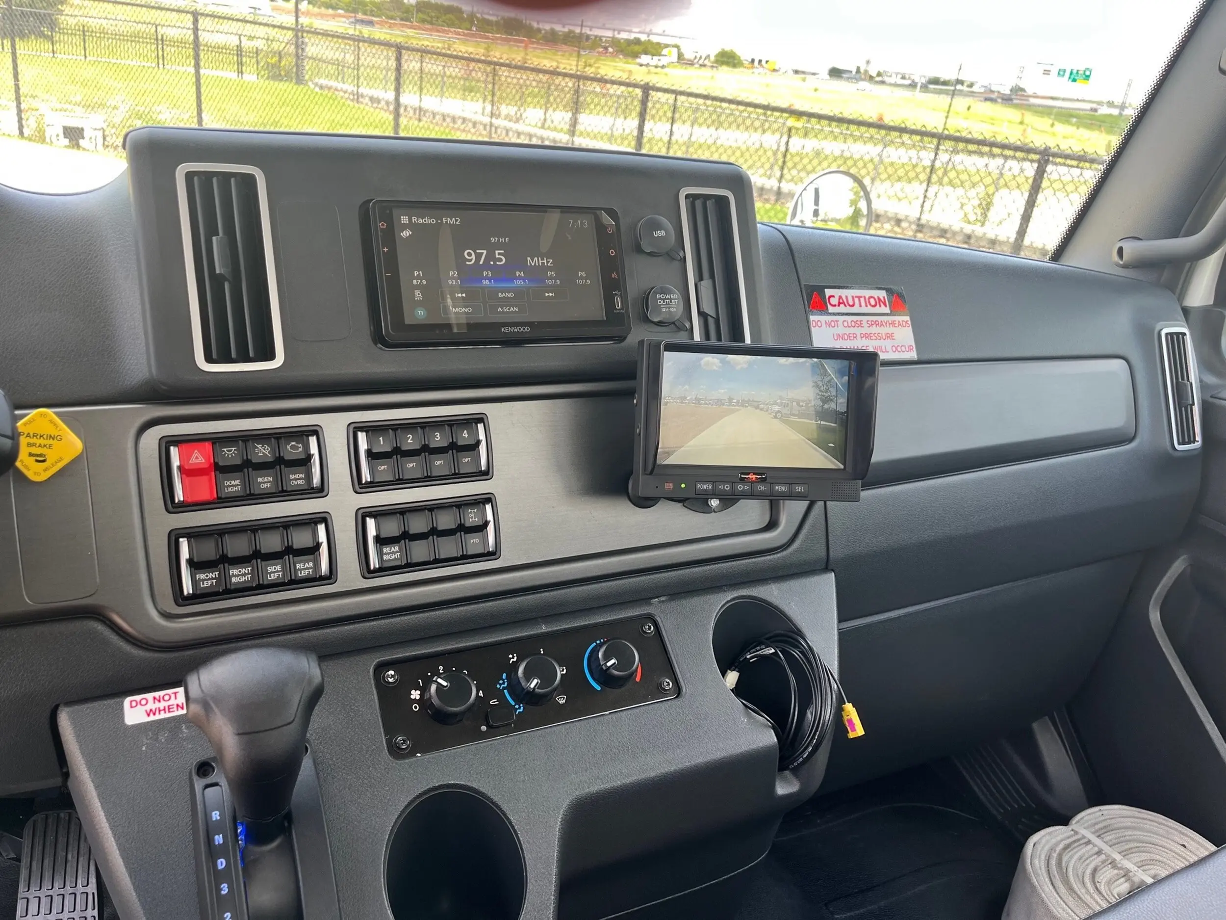 2026 Freightliner M2 106 — photo 10