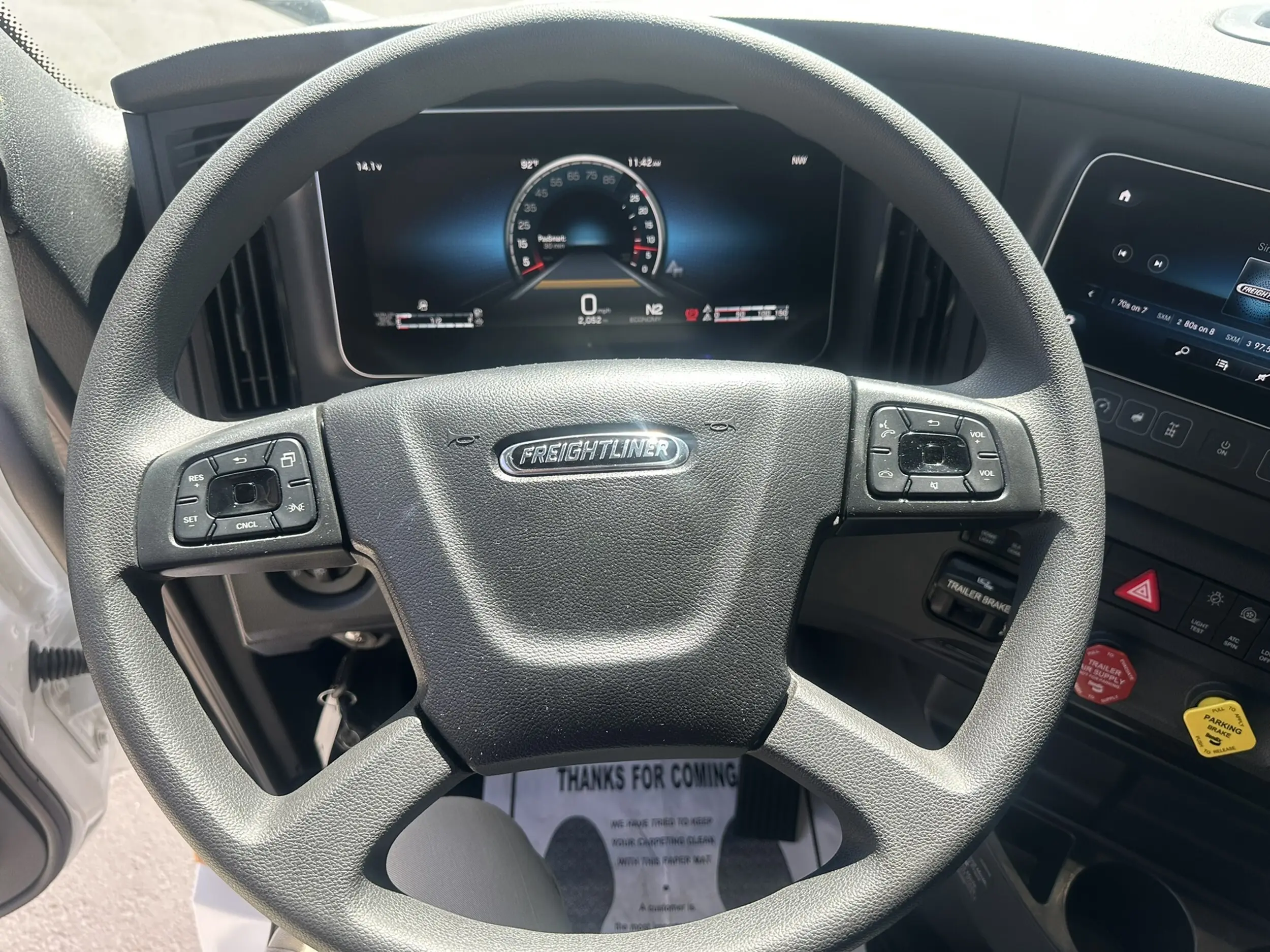 2026 Freightliner Cascadia — photo 11