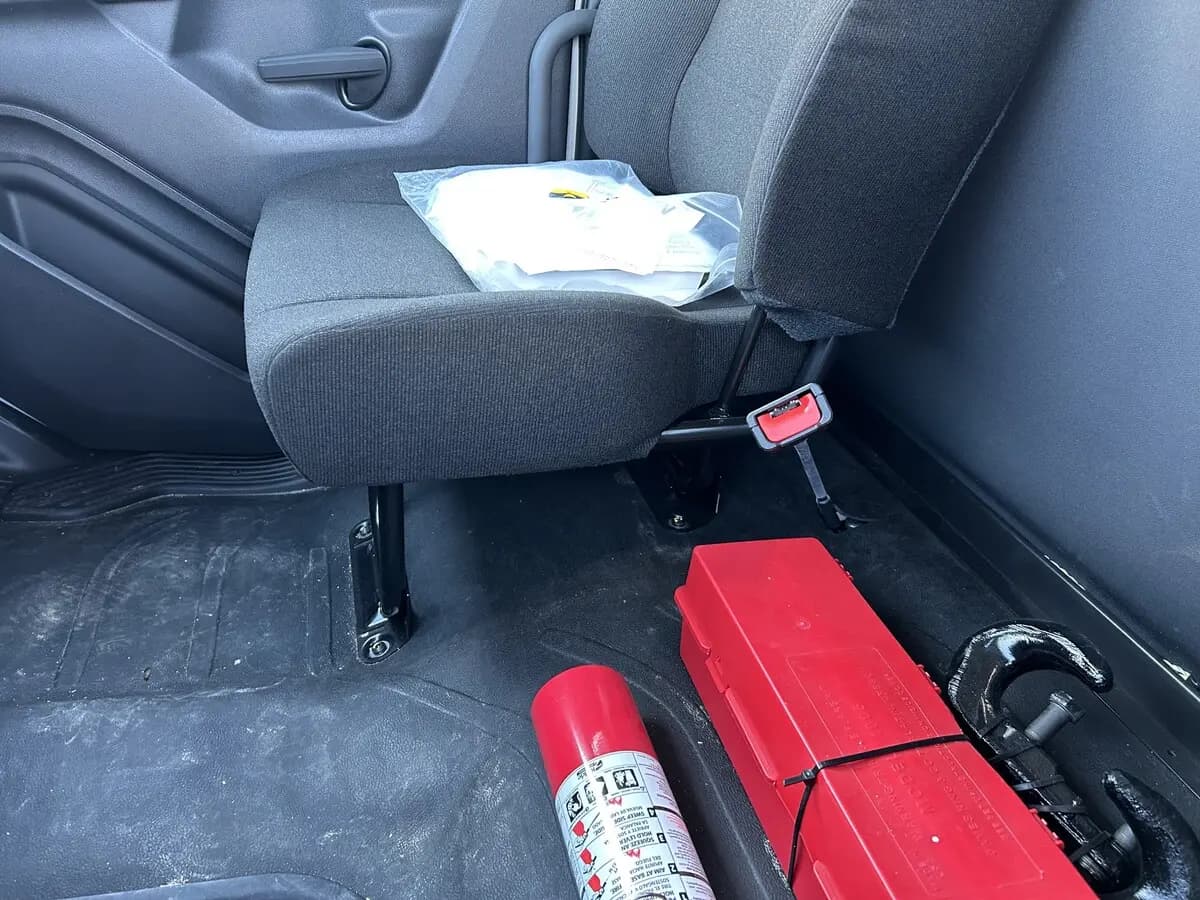 2025 Freightliner M2 106 — photo 7