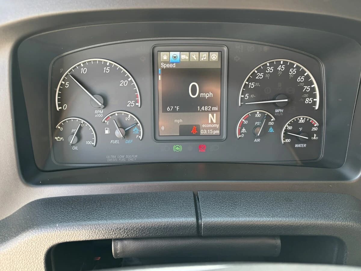 2026 Freightliner Cascadia — photo 20