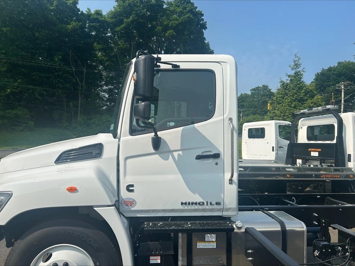 2026 Hino L6 — photo 10