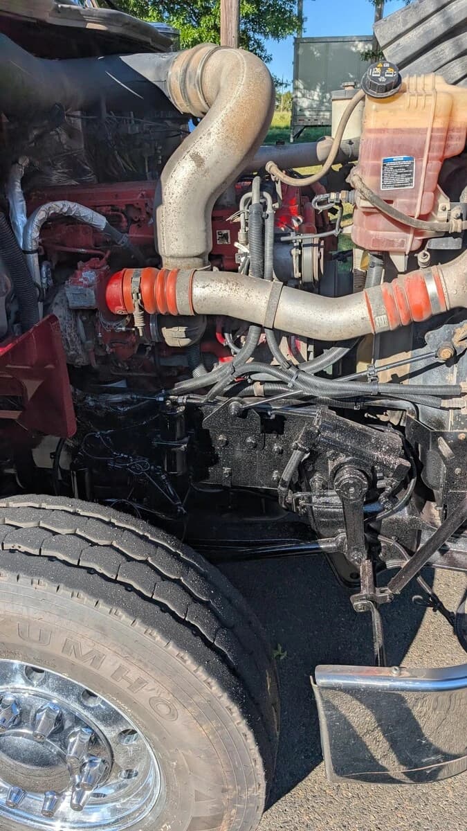 2019 International HX — photo 14