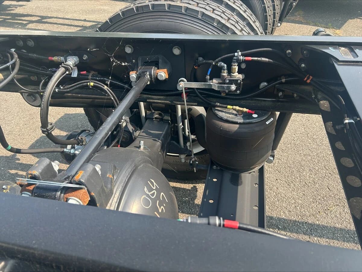 2026 Hino L6 — photo 3