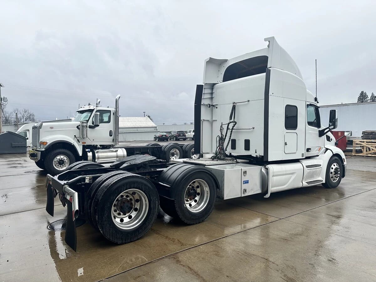 2020 Peterbilt 579 — photo 4