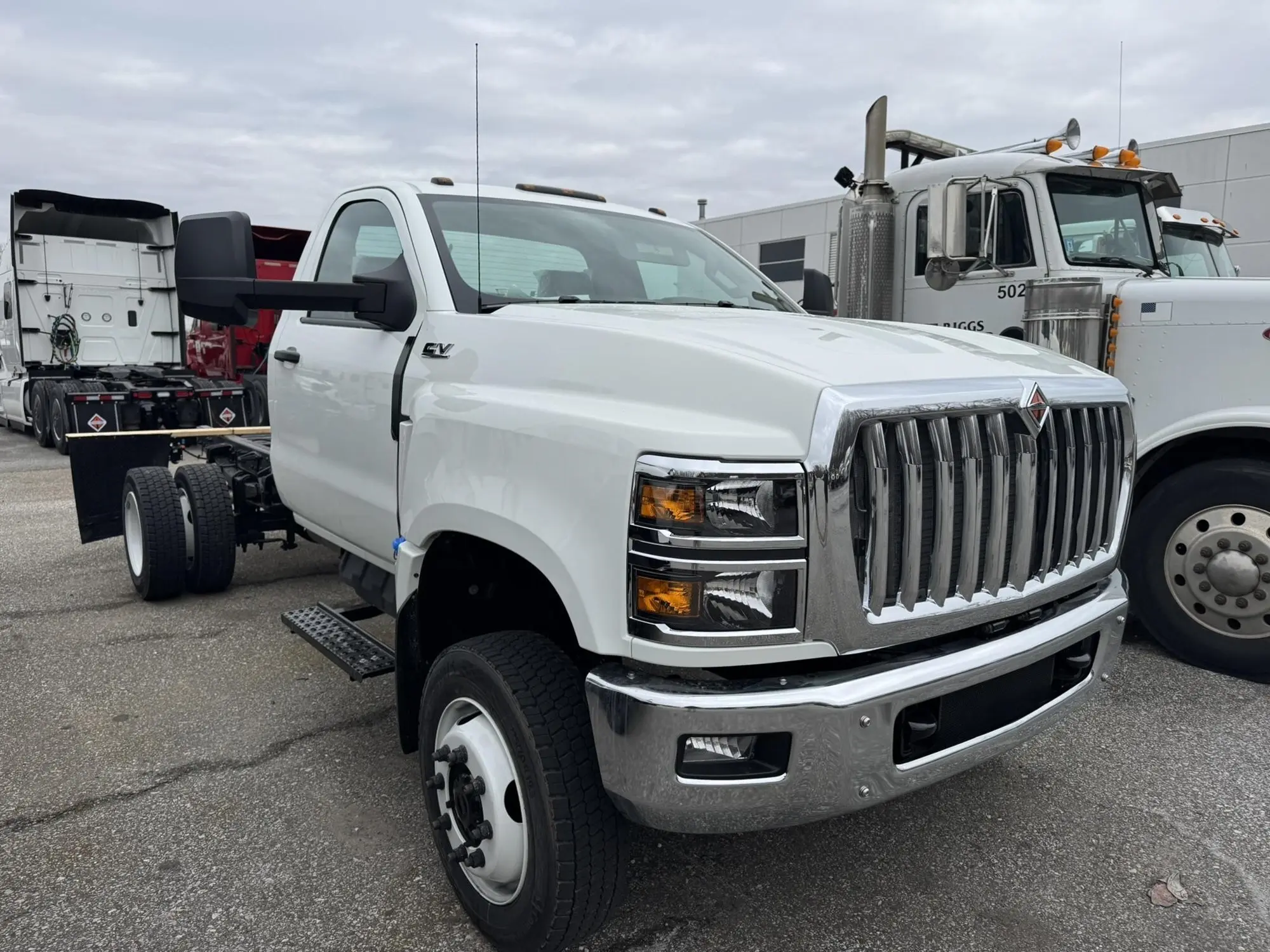 2024 International CV — photo 3