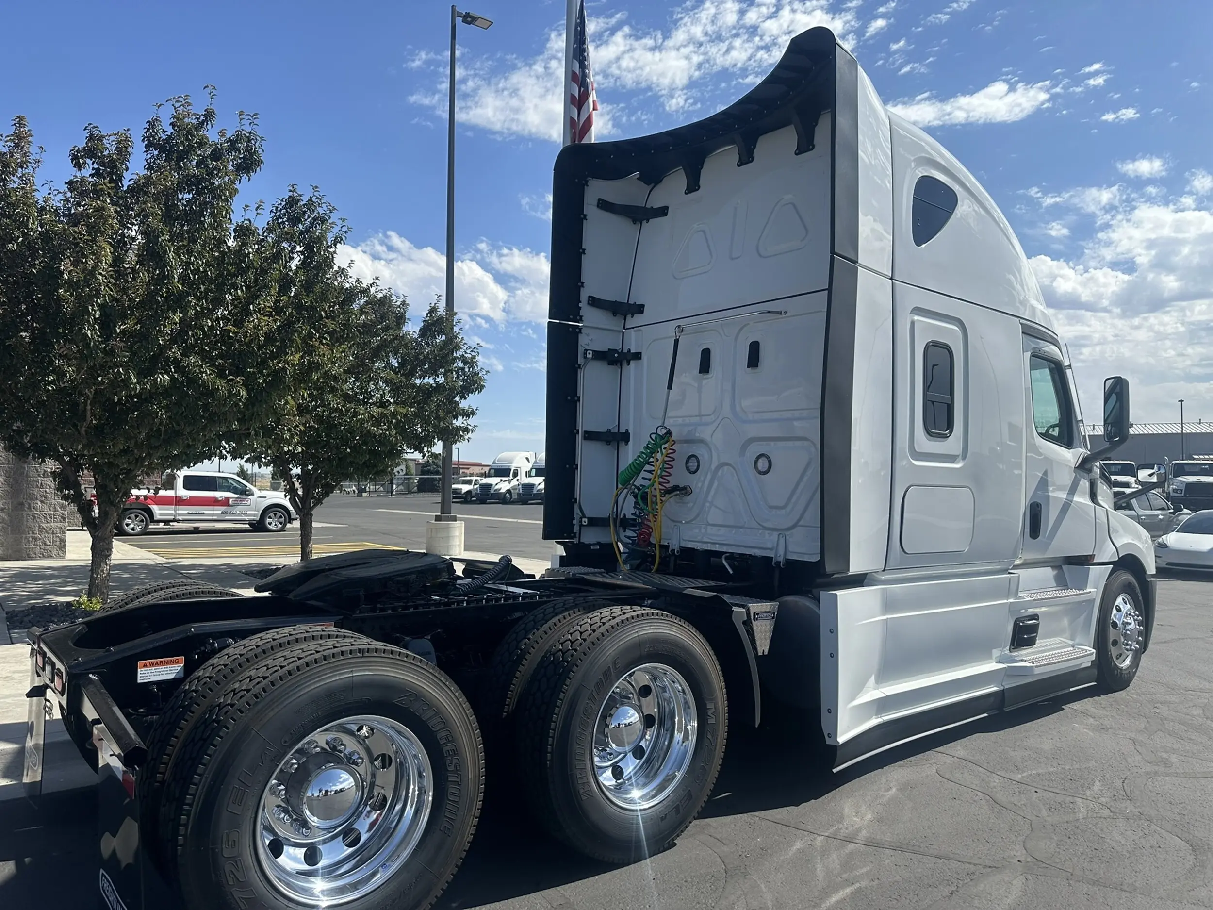 2026 Freightliner Cascadia — photo 5