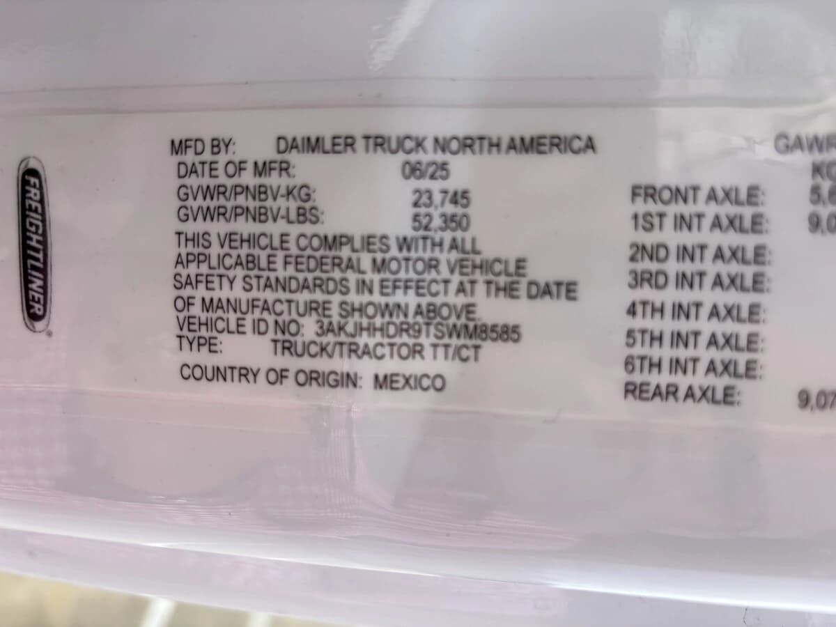 2026 Freightliner Cascadia — photo 28