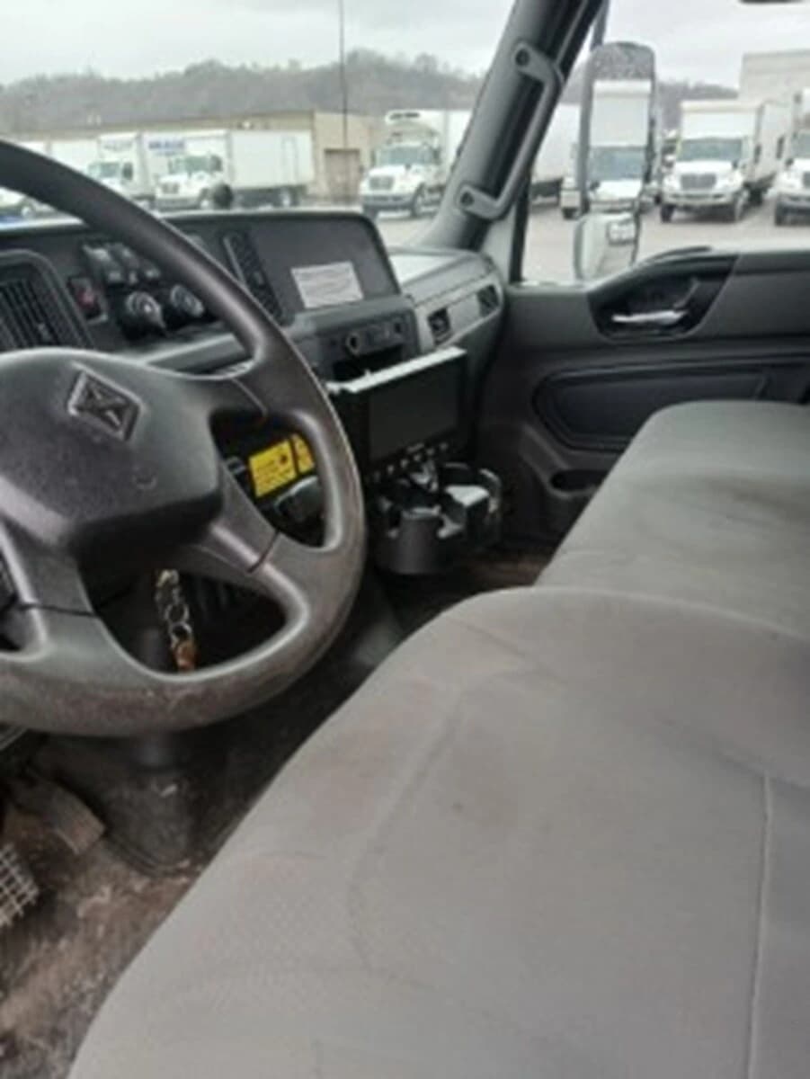 2019 International MV — photo 8