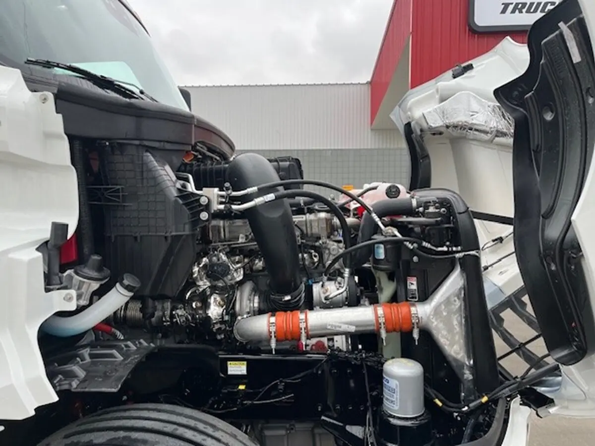 2026 Freightliner Cascadia — photo 17