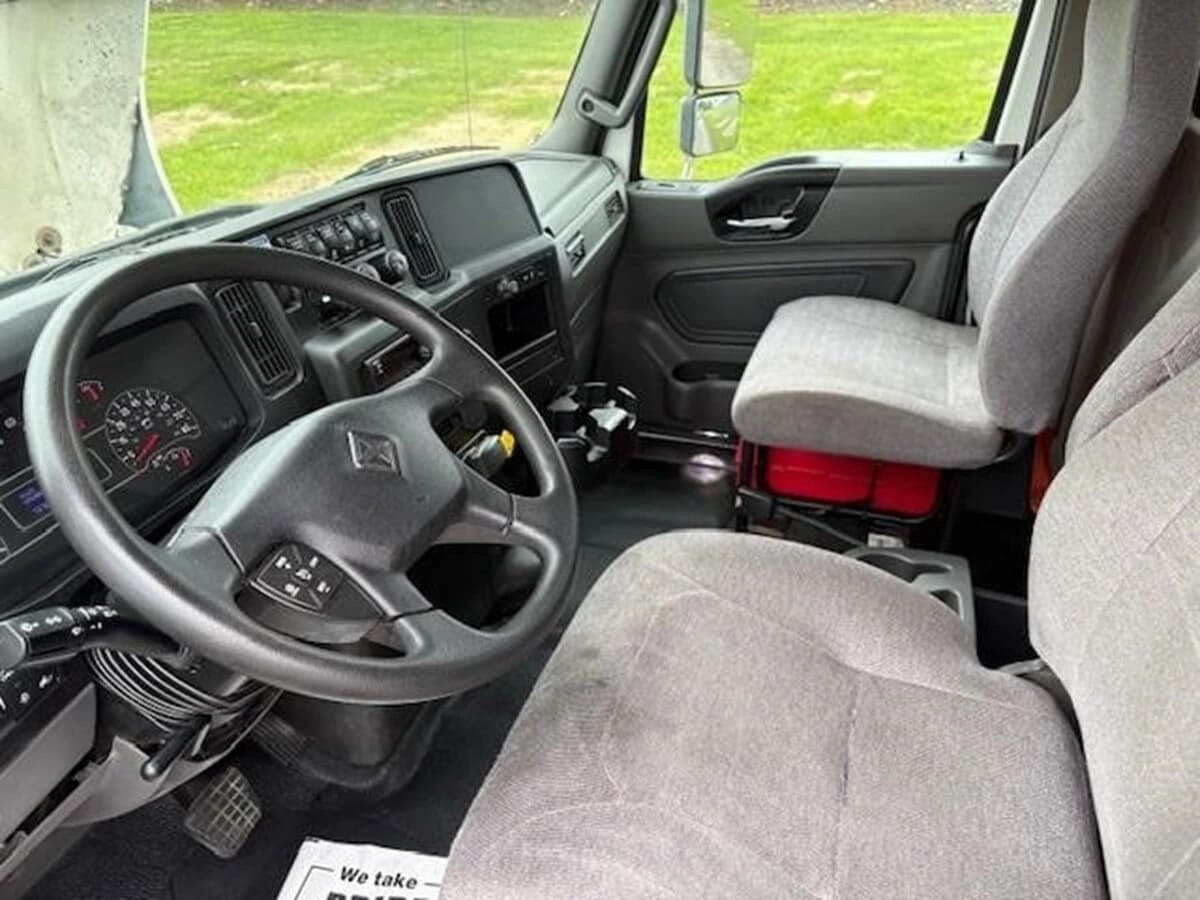 2019 International MV — photo 13