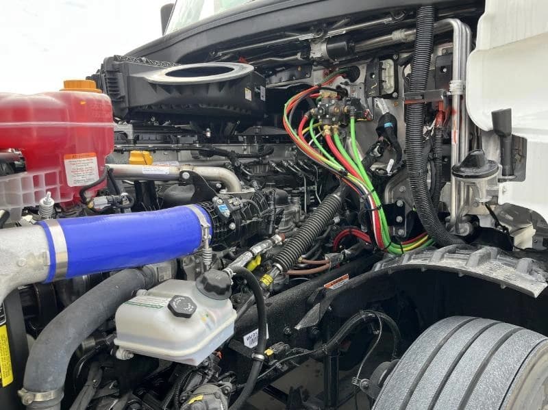 2026 Freightliner Cascadia — photo 12