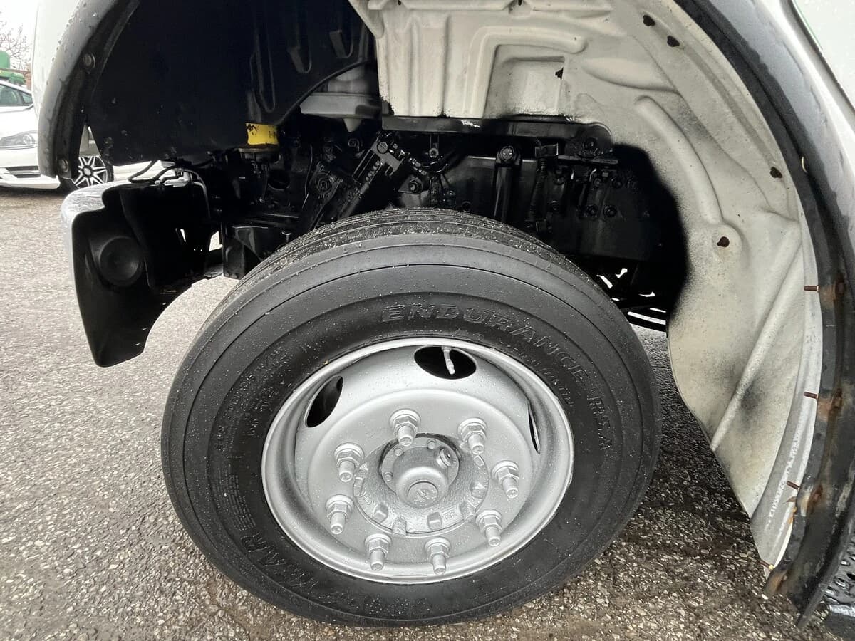 2017 Freightliner M2 106 — photo 18