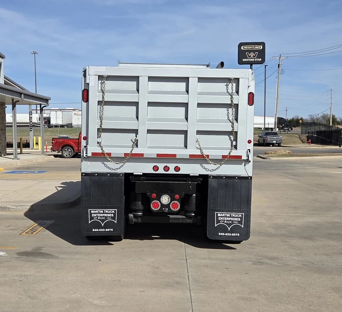 2021 Freightliner 122SD — photo 6