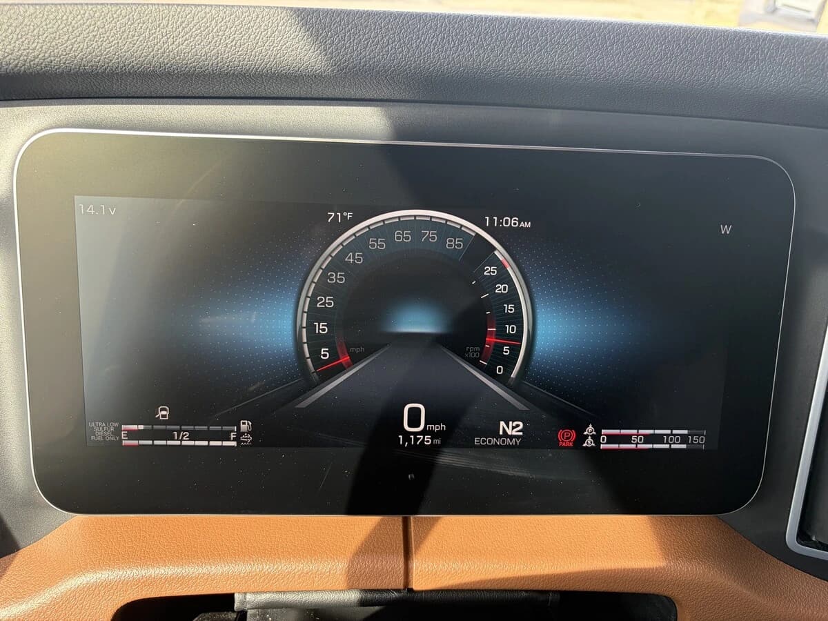 2027 Freightliner Cascadia — photo 12