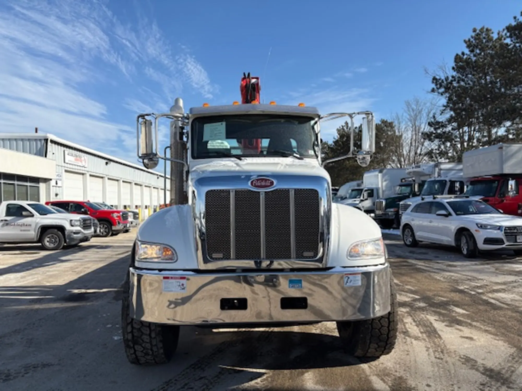 2022 Peterbilt 348 — photo 3