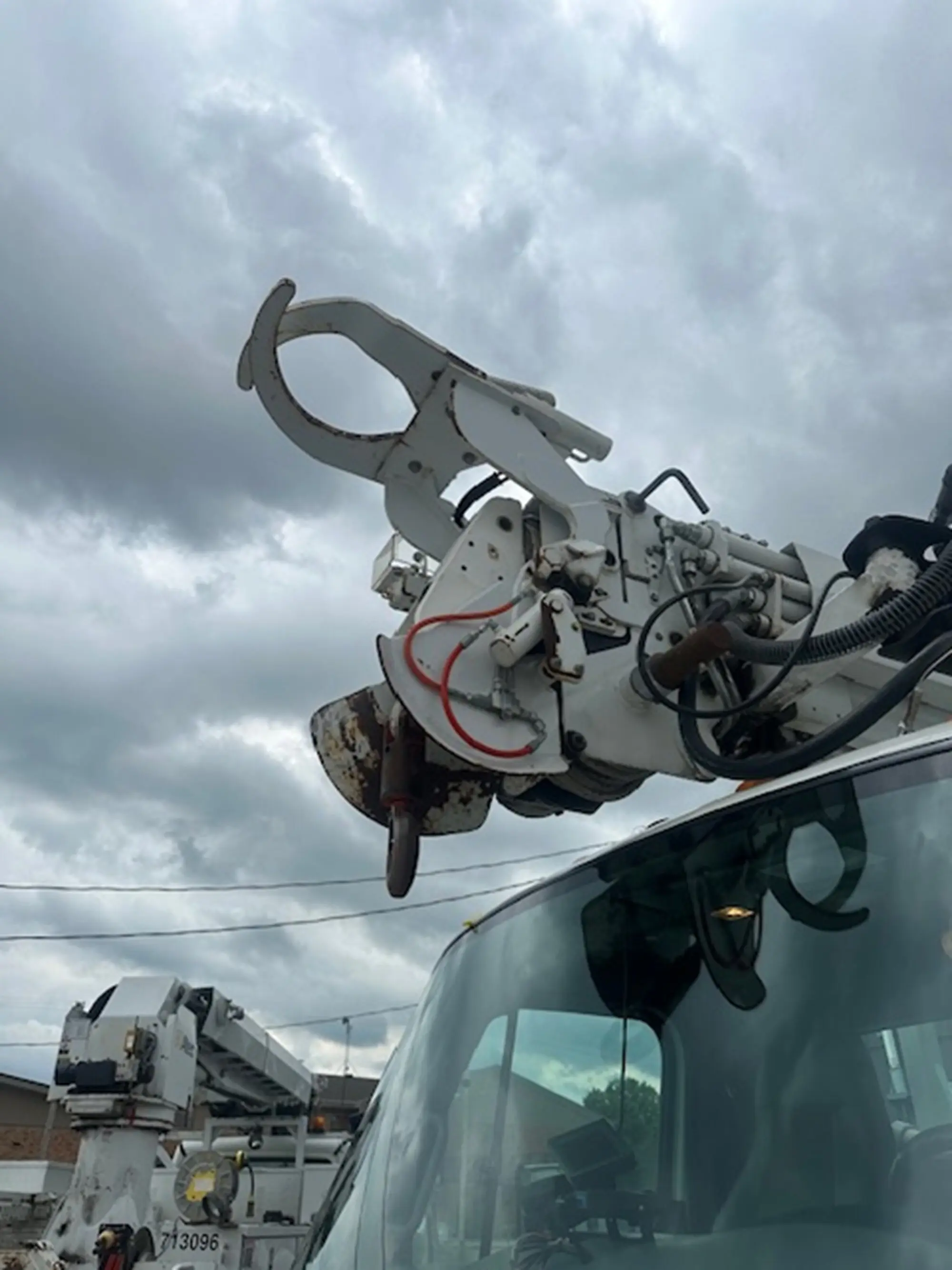 2013 Freightliner M2 106 — photo 11