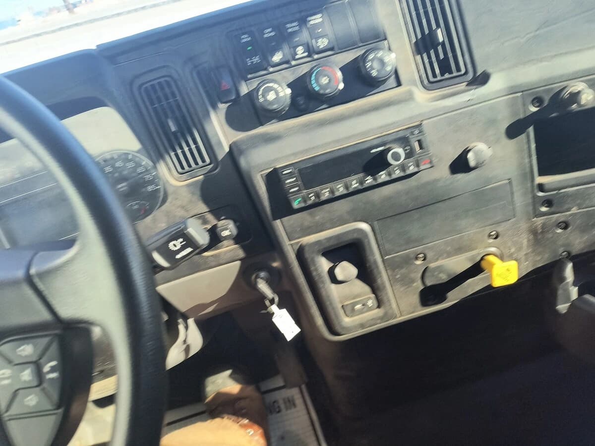 2021 International MV — photo 7