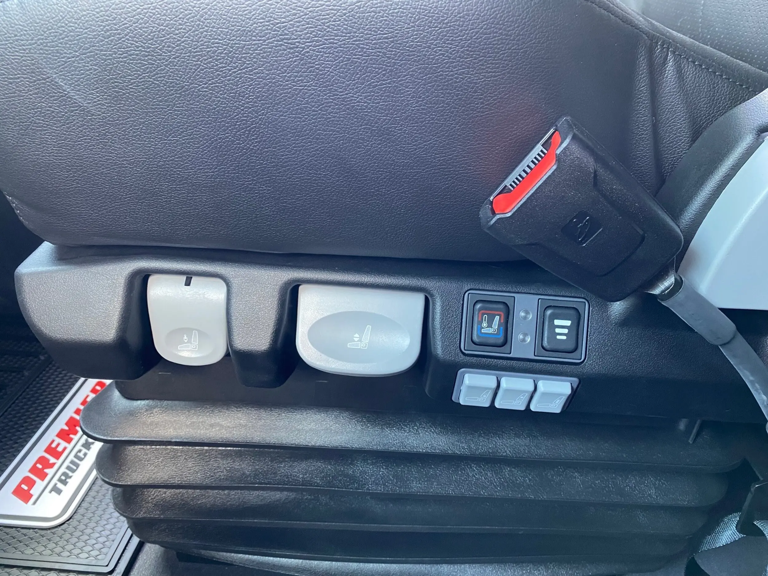 2026 Freightliner Cascadia — photo 20