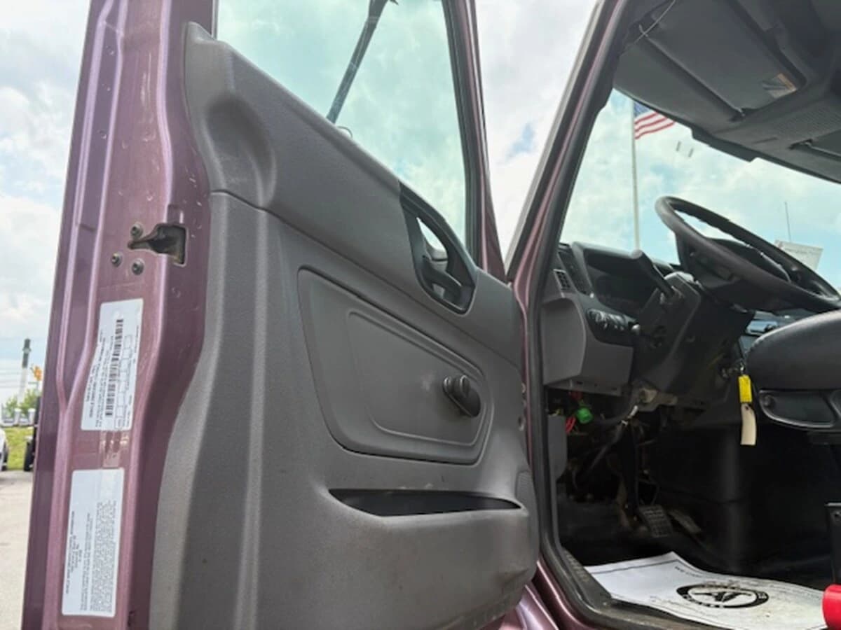 2021 International HV — photo 18
