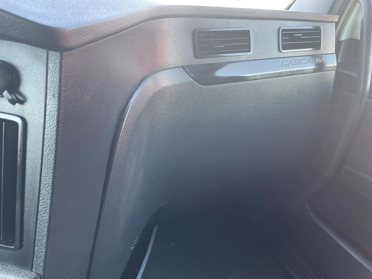 2024 Freightliner Cascadia — photo 16