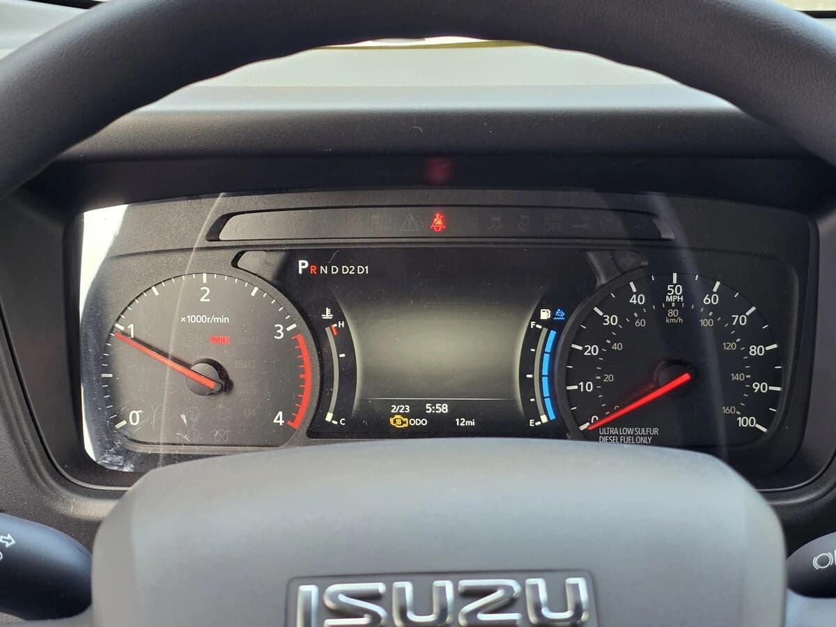 2025 Isuzu NRR — photo 7