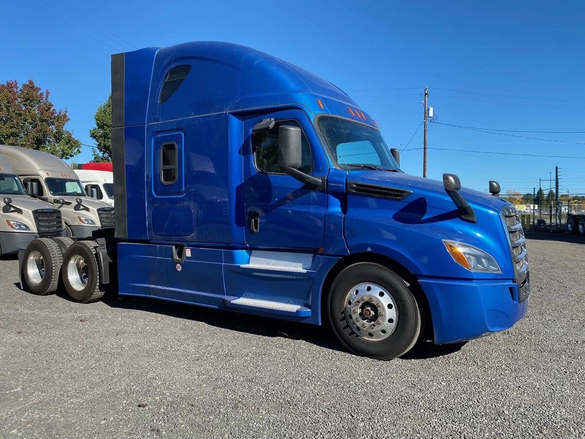 2021 Freightliner Cascadia — photo 6
