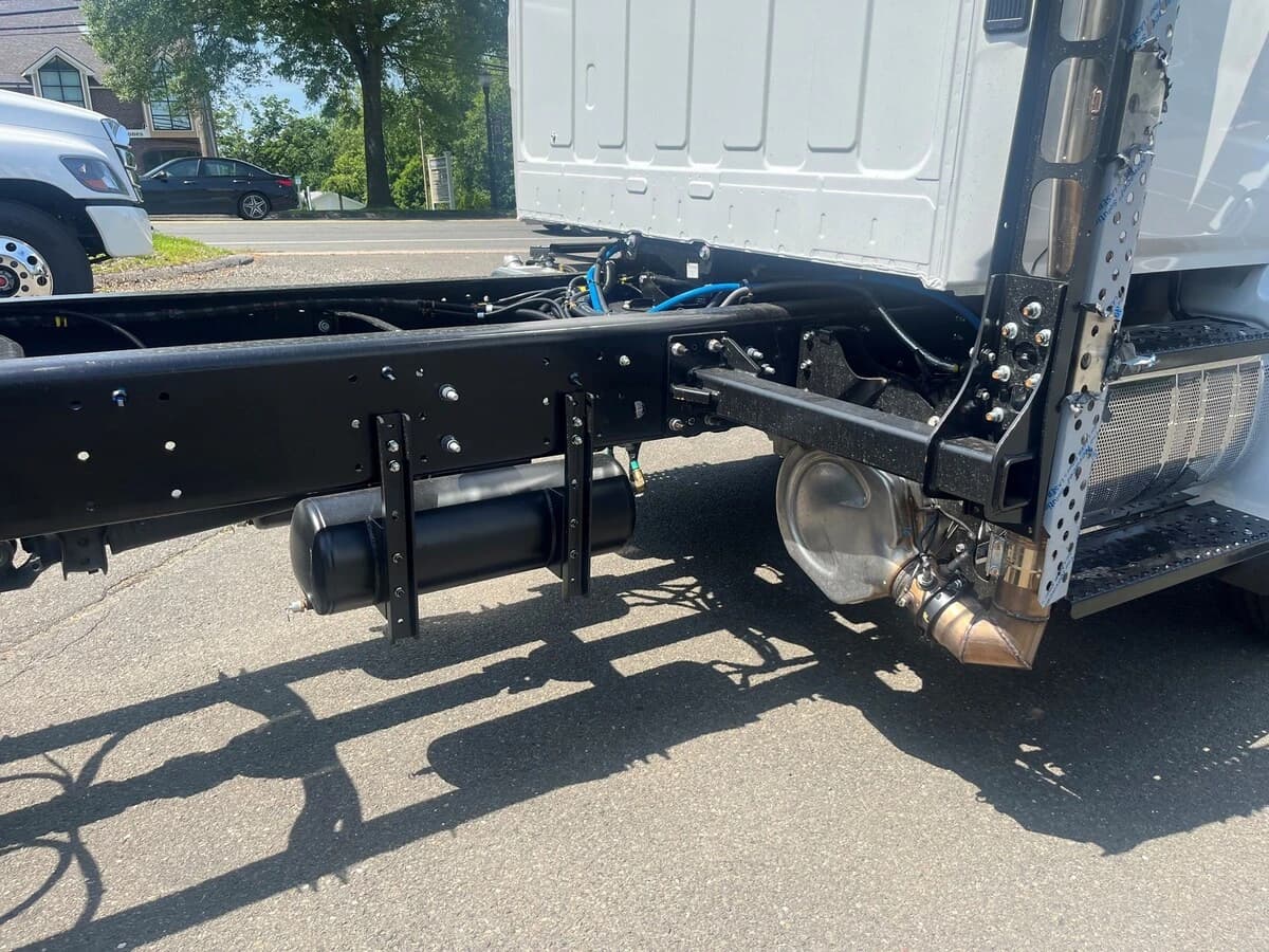 2026 Hino L7 — photo 6