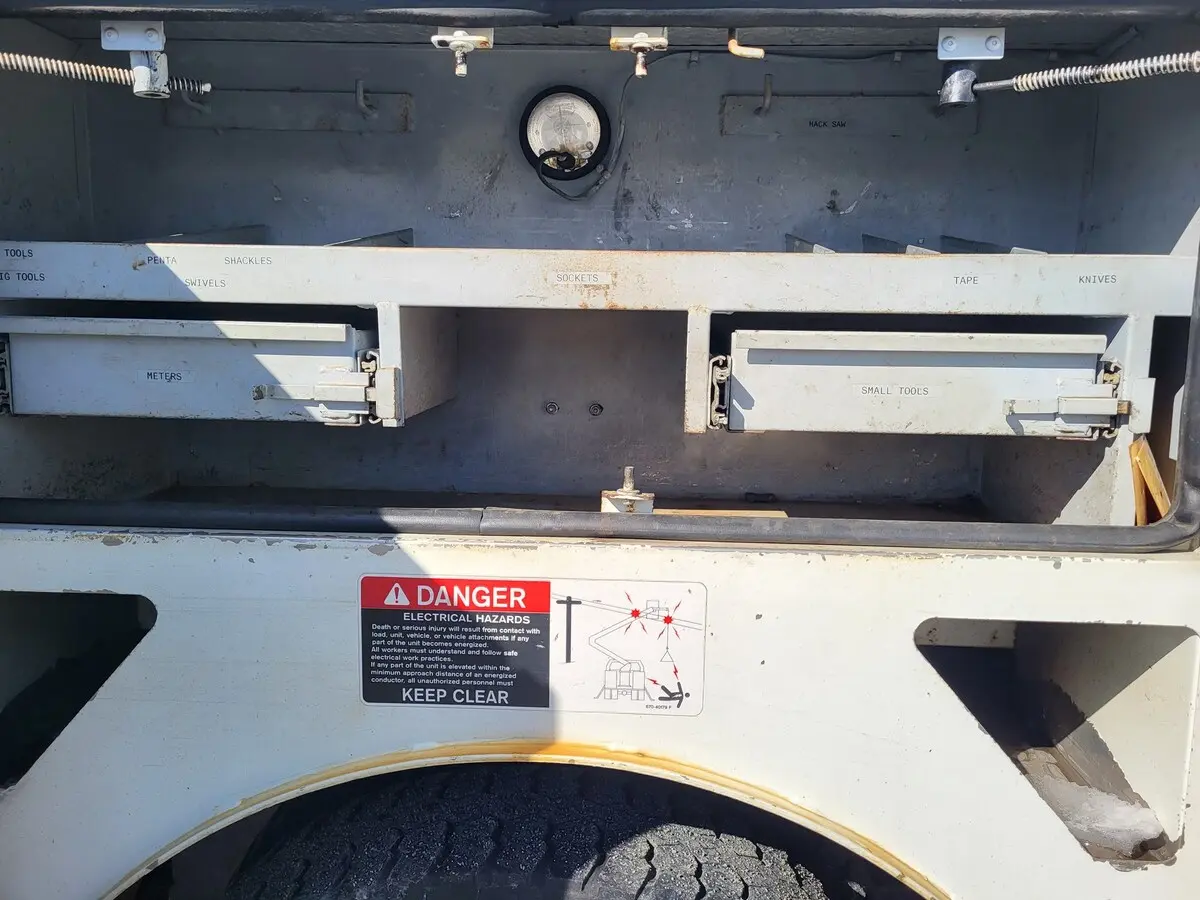 2010 International 4300 — photo 44