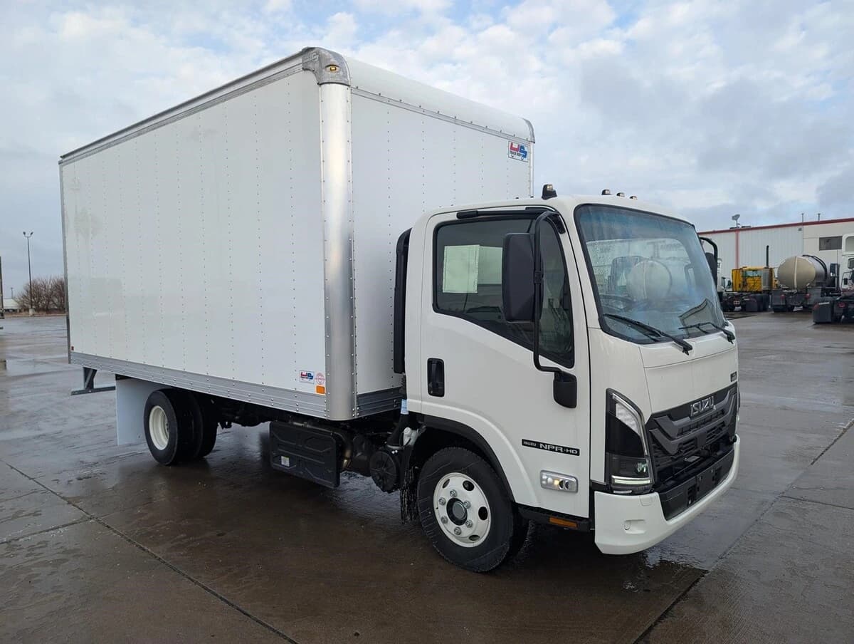 2025 Isuzu NPR — photo 6