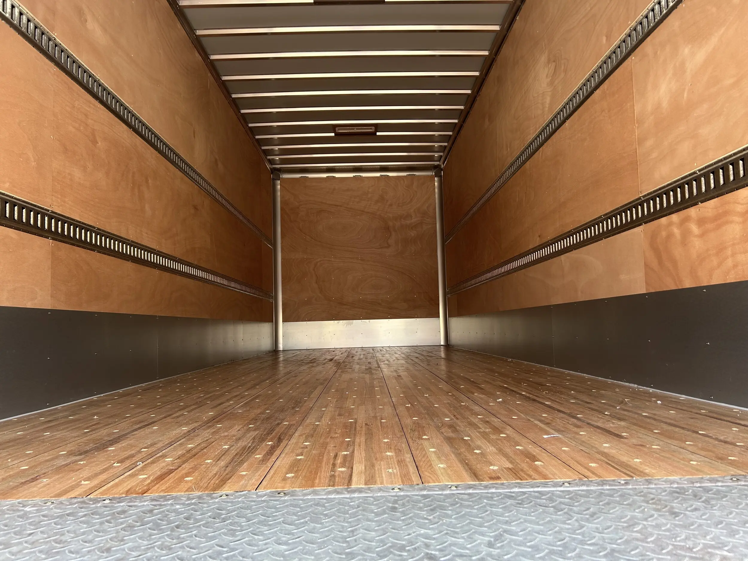 2026 Freightliner M2 106 — photo 6