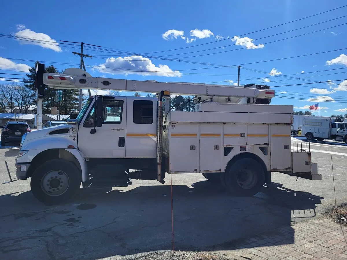 2010 International 4300 — photo 6