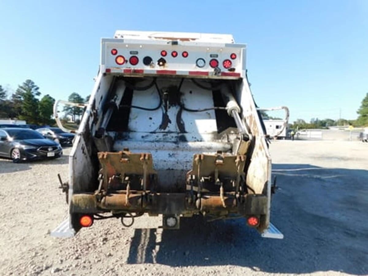 2020 Kenworth T370 — photo 6