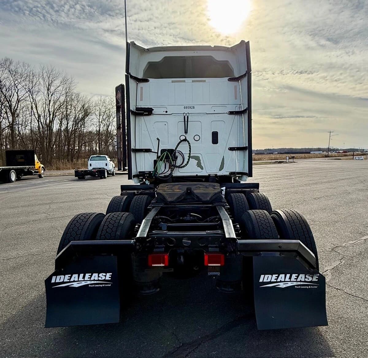 2021 International LT — photo 5