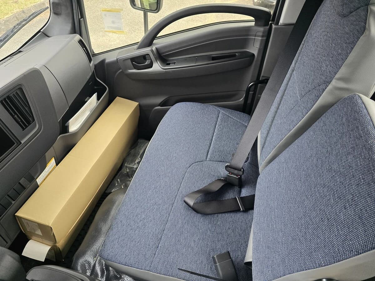 2025 Isuzu NRR — photo 4