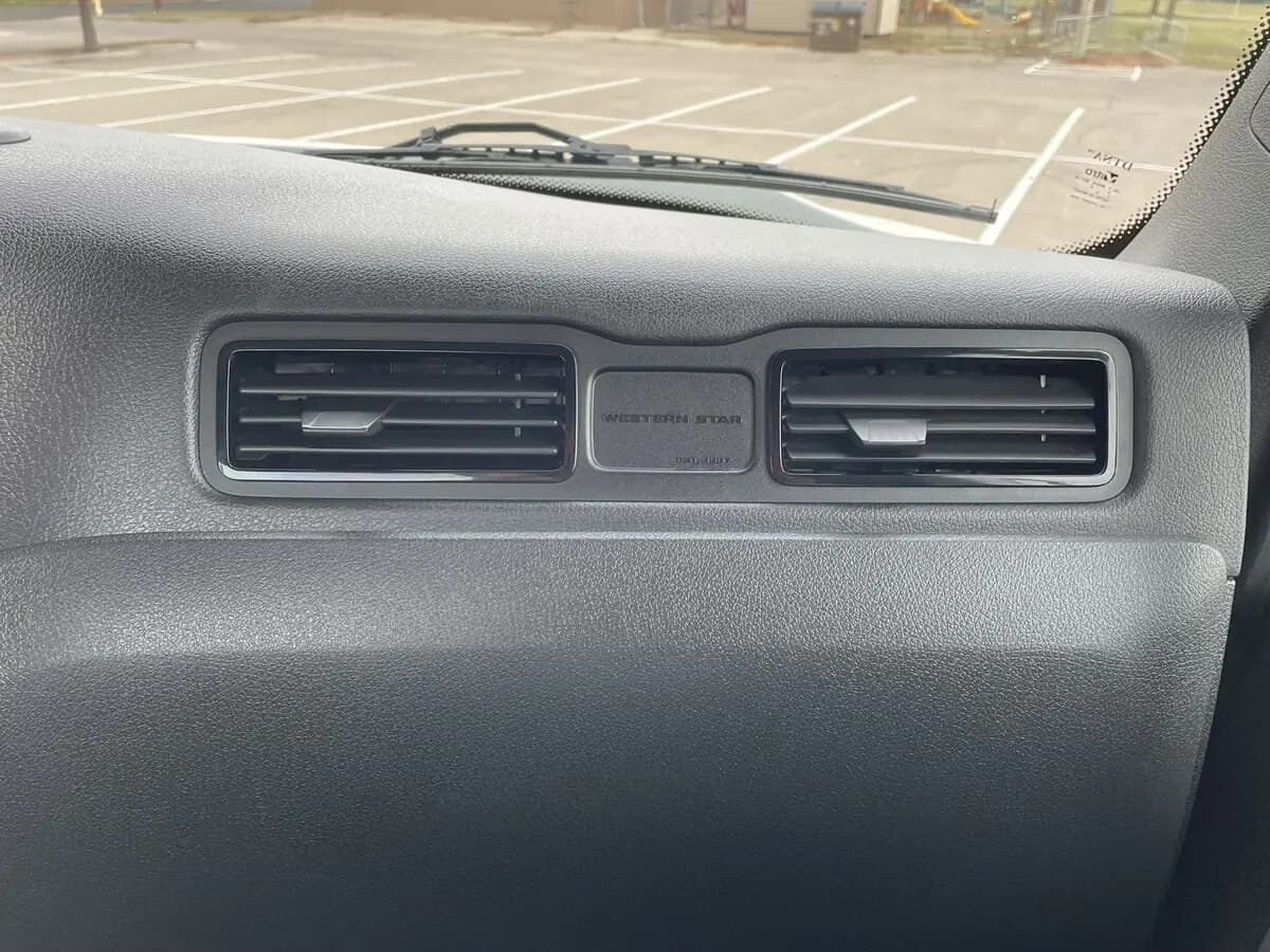 2026 Western Star 49X — photo 24