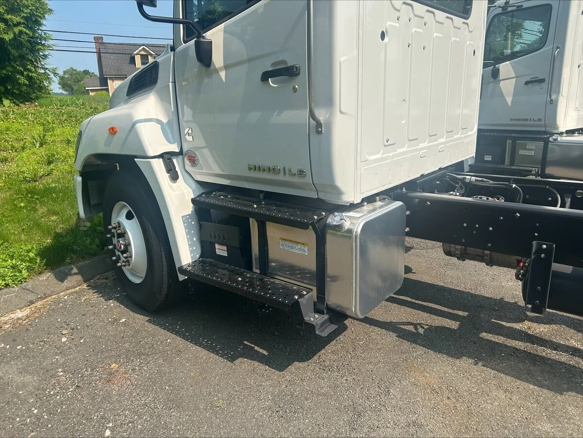 2026 Hino L6 — photo 5