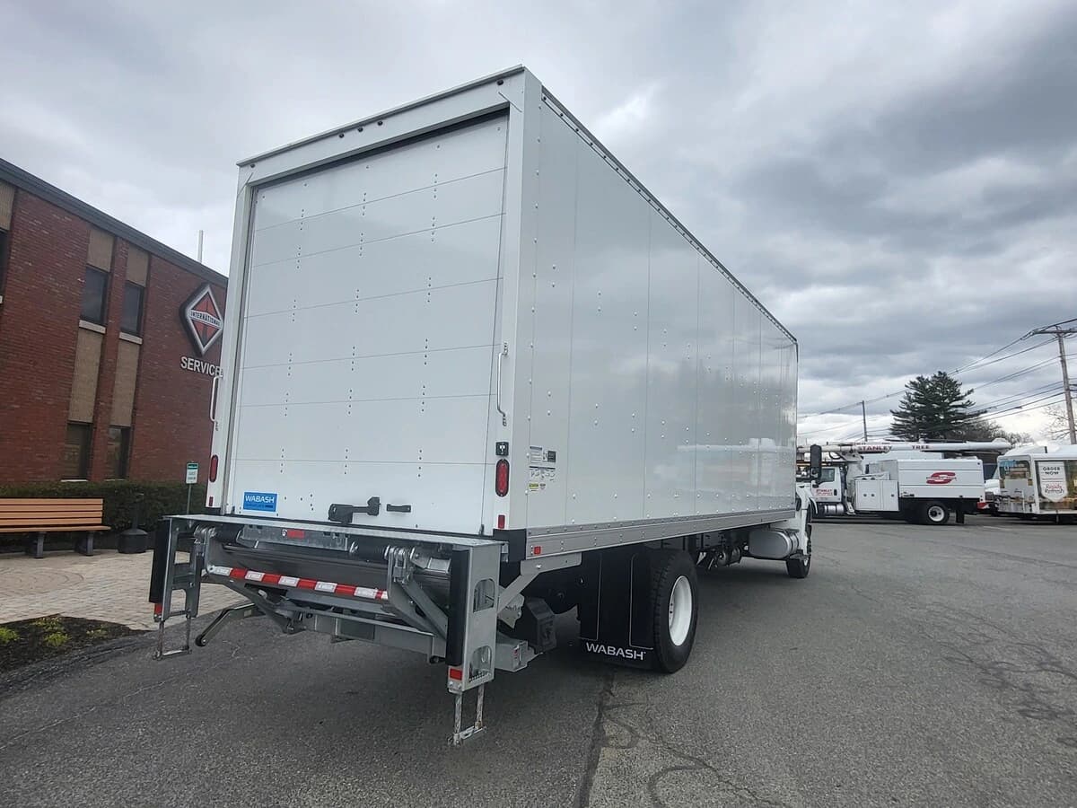 2025 International MV — photo 7