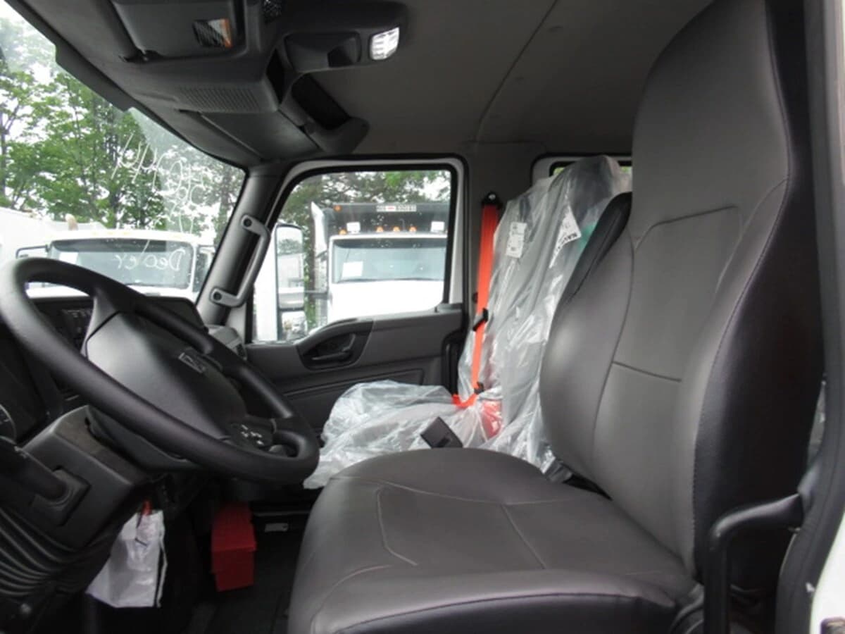 2025 International MV — photo 29