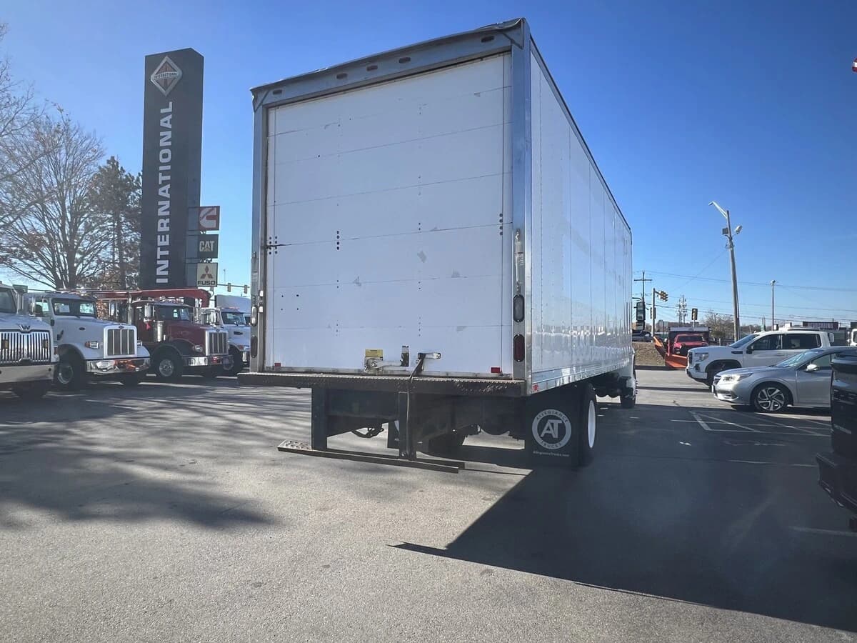 2015 International 4300 — photo 10