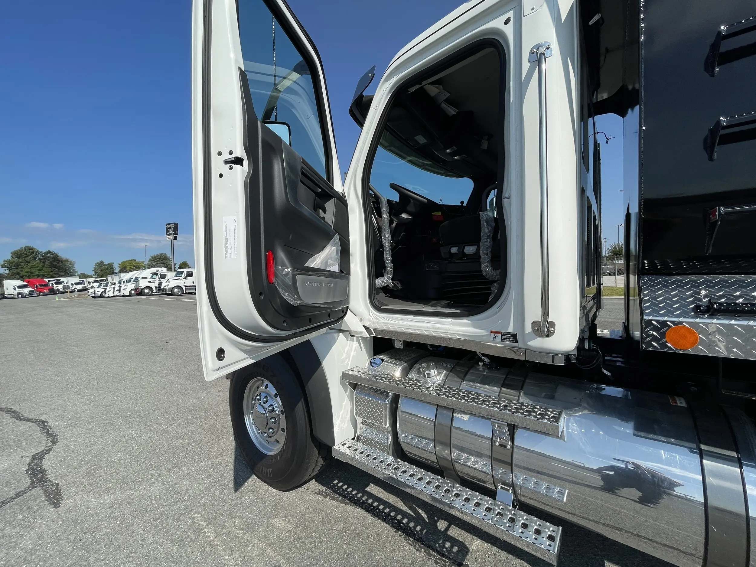 2026 Western Star 47X — photo 15