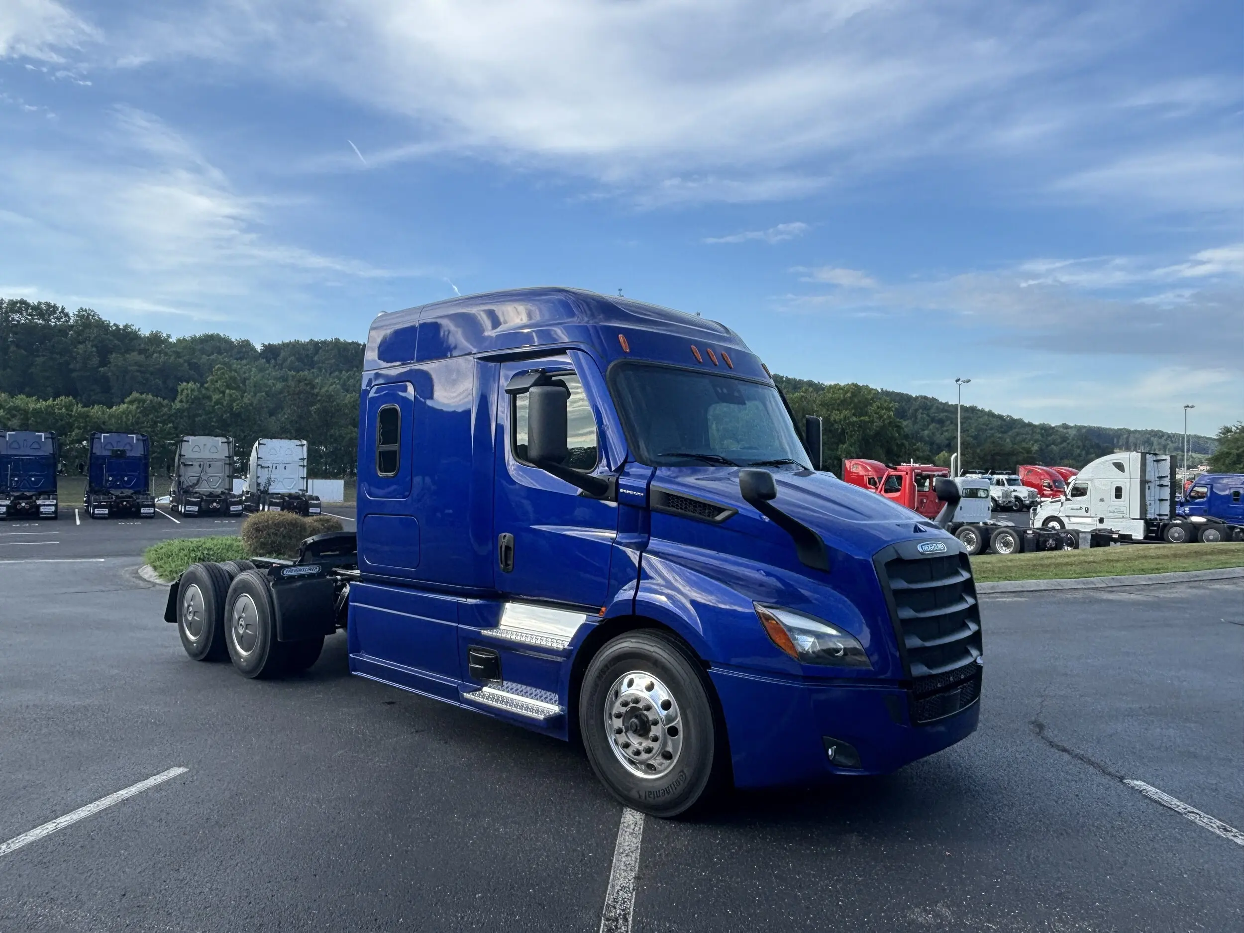 2026 Freightliner Cascadia — photo 7