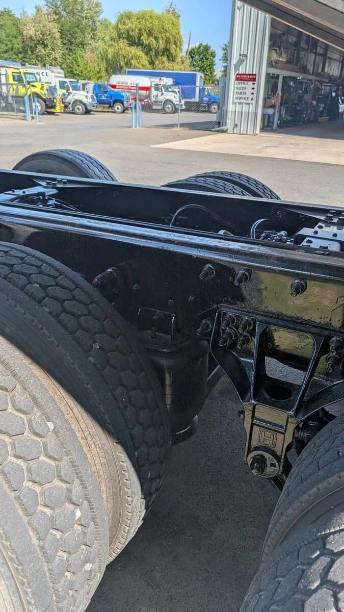 2019 International HX — photo 31