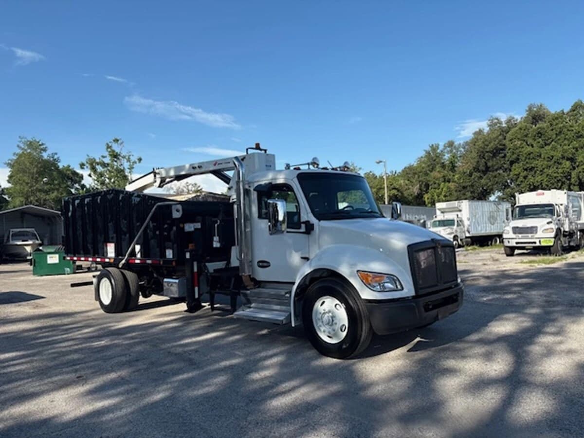 2024 Kenworth T380 — photo 3