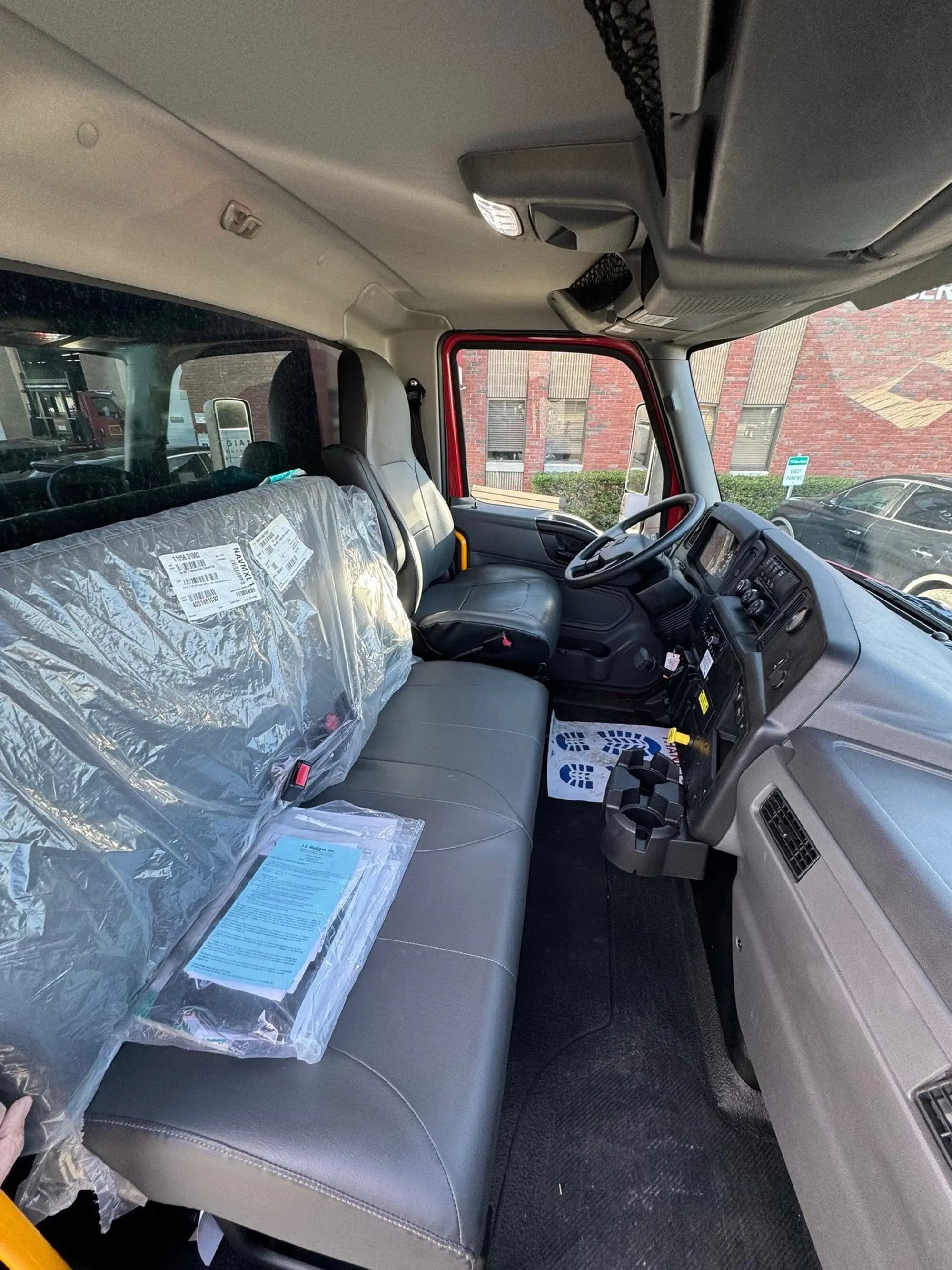 2025 International MV — photo 18