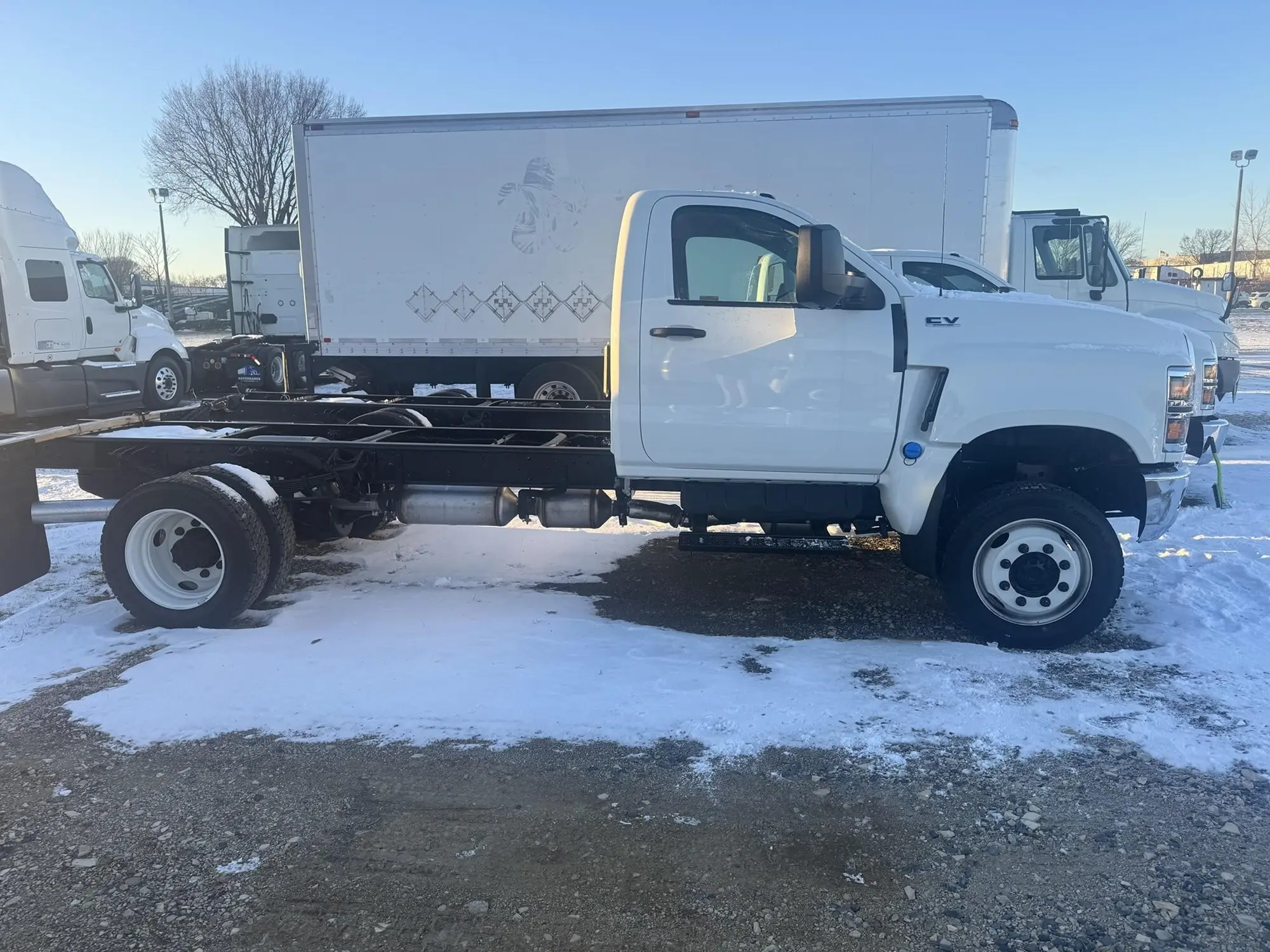 2024 International CV — photo 2