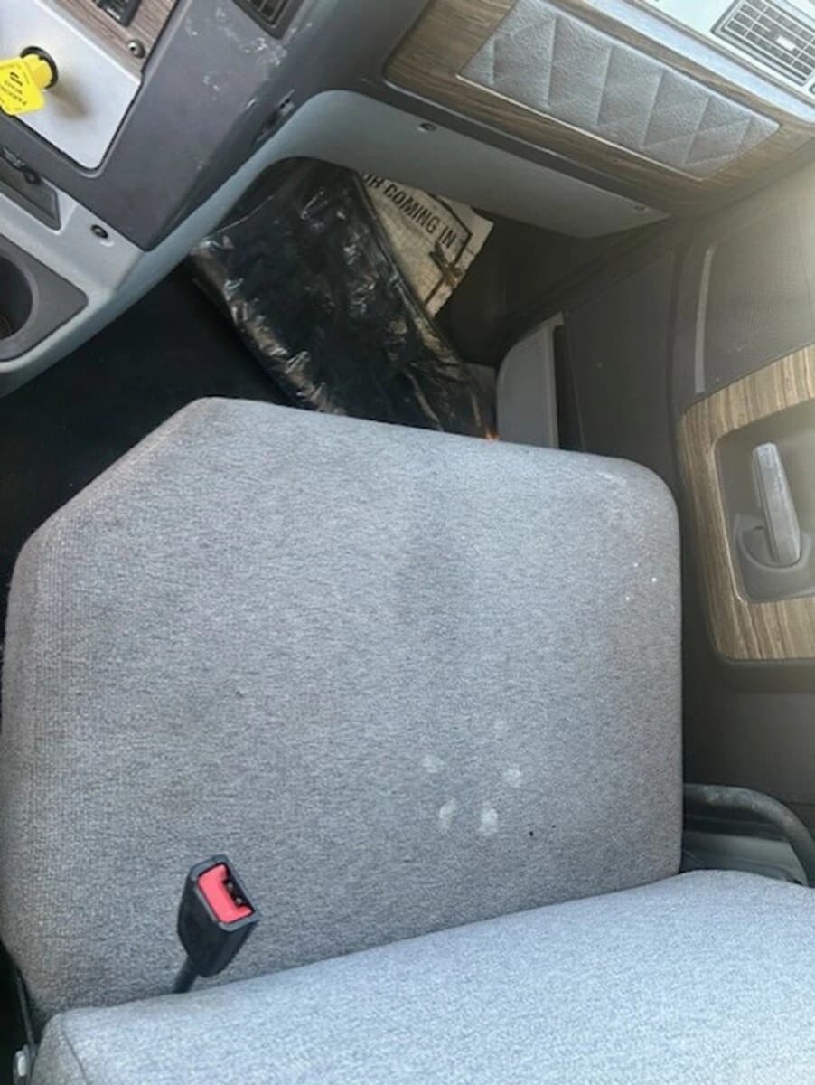 2021 Freightliner 122SD — photo 18