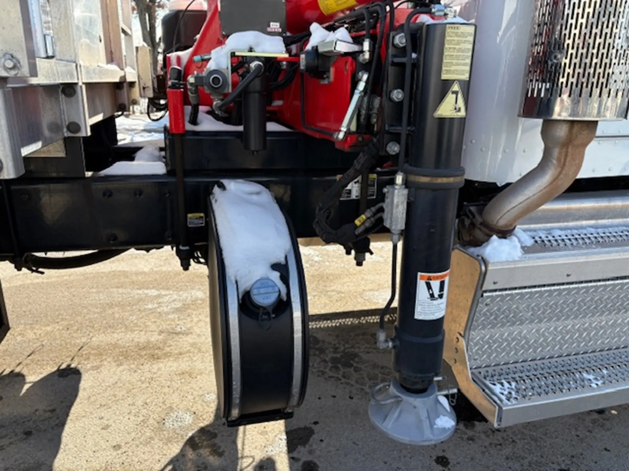 2022 Peterbilt 348 — photo 8